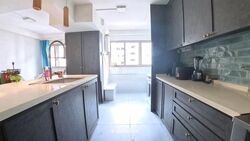 Tampines Street 42 (Tampines), Multi Generation #524339721